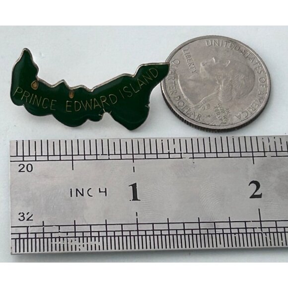 Vintage Prince Edward Island Souvenir Green Enamel Lapel Pin Map Shape - Picture 3 of 4